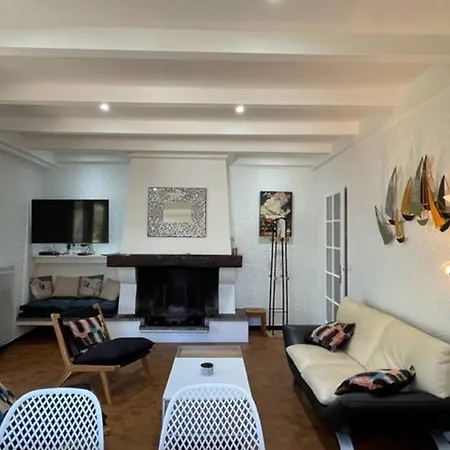 Jalymour Au Canon Holiday home *