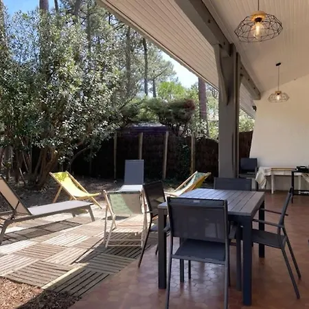 Holiday home Jalymour Au Canon Le Canon