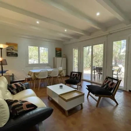 Dom wakacyjny Jalymour For 4 Persons In Le Canon